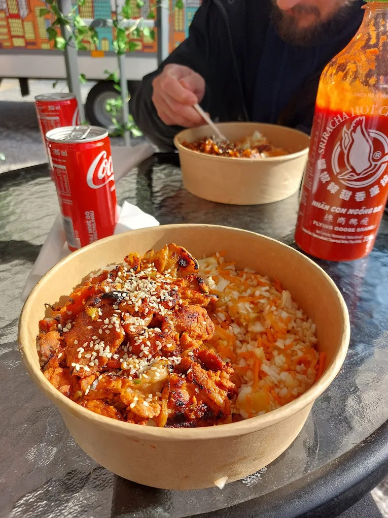 Spicy Gochujang Bowl – mięso w ostrym koreańskim sosie gochujang
